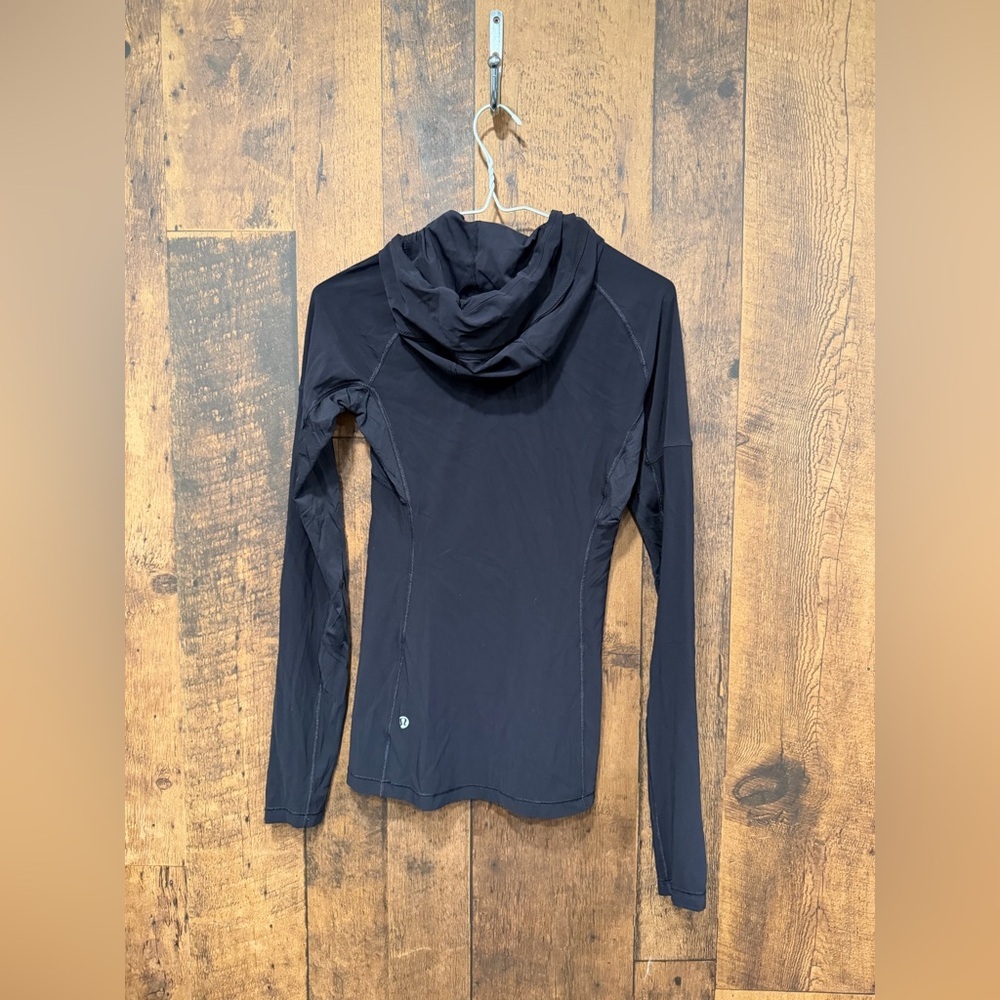 Lululemon Runbeam Hoodie
Black size 4 EUC - Picture 3 of 5